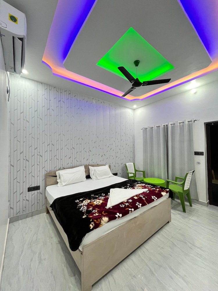 Deluxe Double Room, Balcony, Garden View