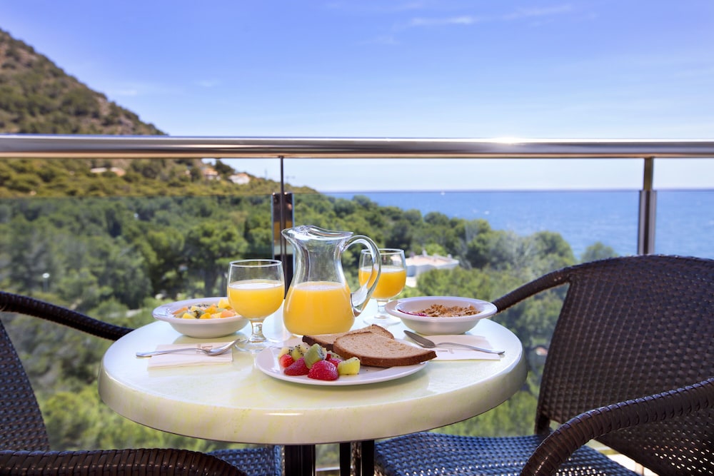 Double Room, Sea View (Pool View) - Photo 4