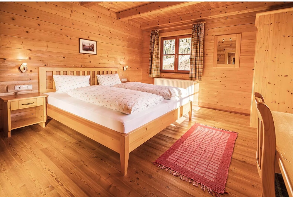 Apartment (Schuhflicker im Bioblockhaus)
