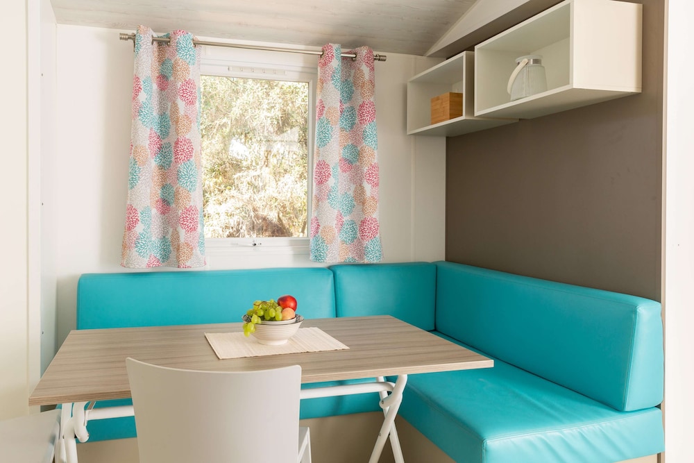 Family Mobile Home photo 1