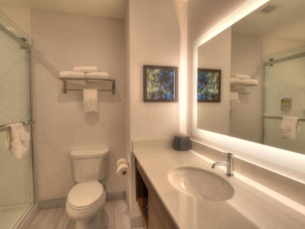 Premium Room, 1 King Bed, Balcony, River View (Top Floor) - Photo 7