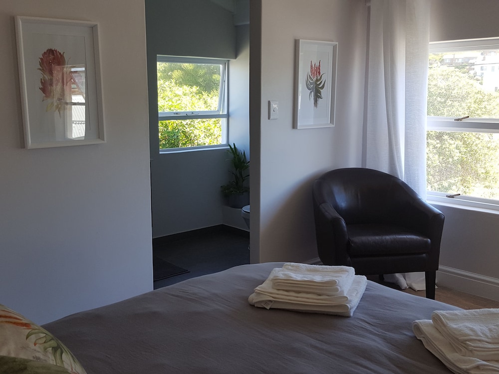Suite, 1 Bedroom, Ensuite, Mountain View photo 2