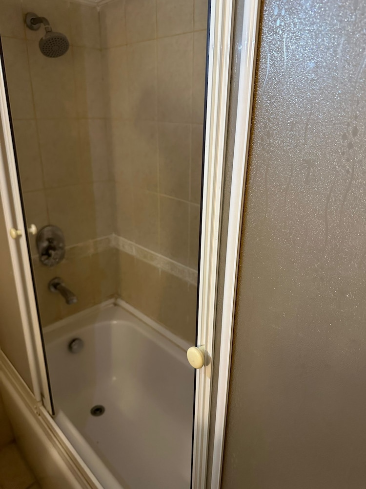 Standard Single Room, 1 Queen Bed, City View - Photo 5