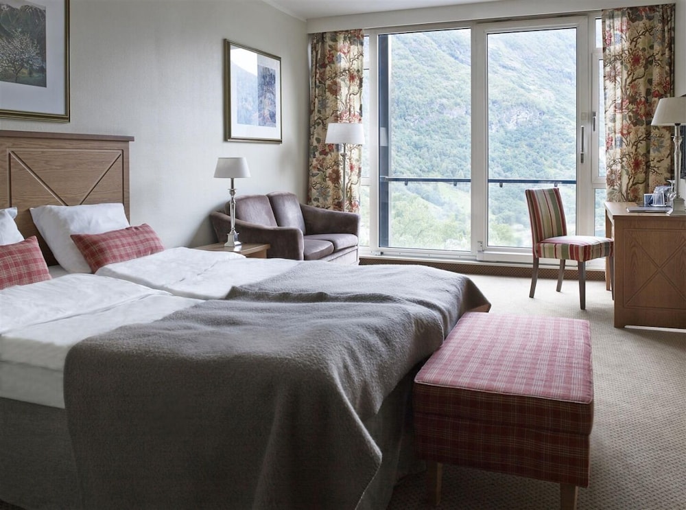 Double Room (with fjord view) photo 2