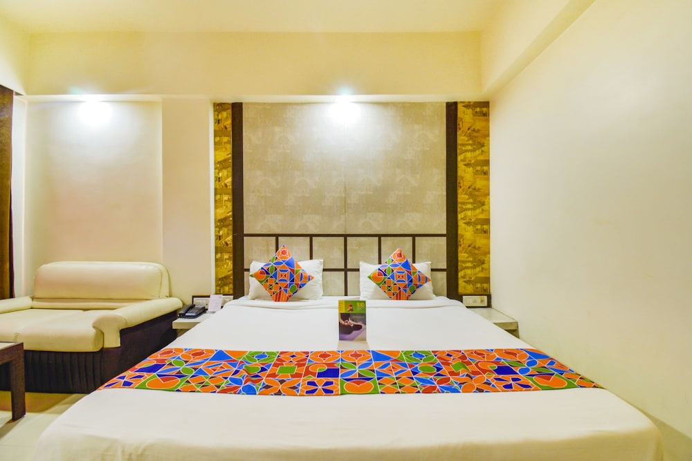 Deluxe Room, 1 Double Bed photo 2