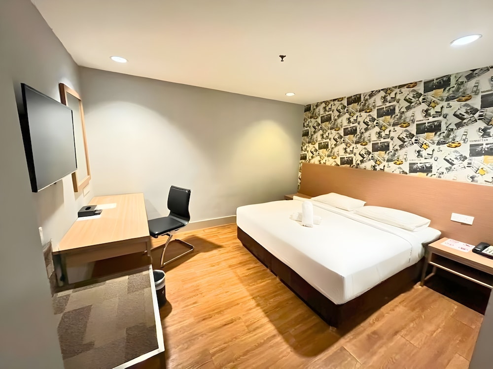 Double Room, 1 King Bed photo 1