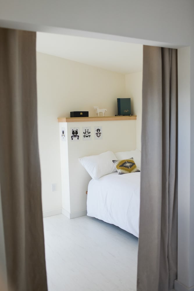 Courtyard Suite Lodge photo 3