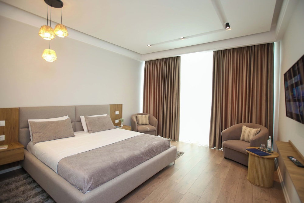 Deluxe Double Room, Balcony, City View