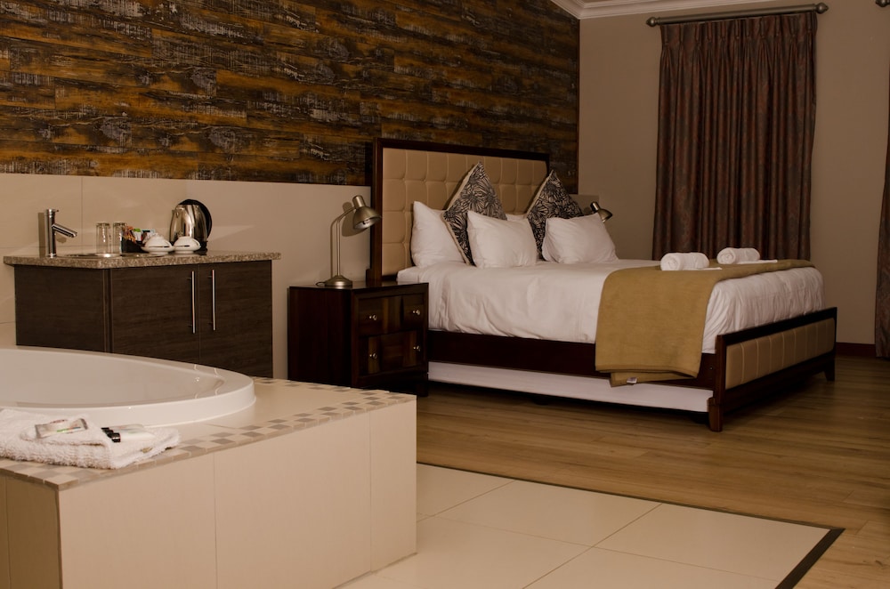 Executive Double or Twin Room photo 3