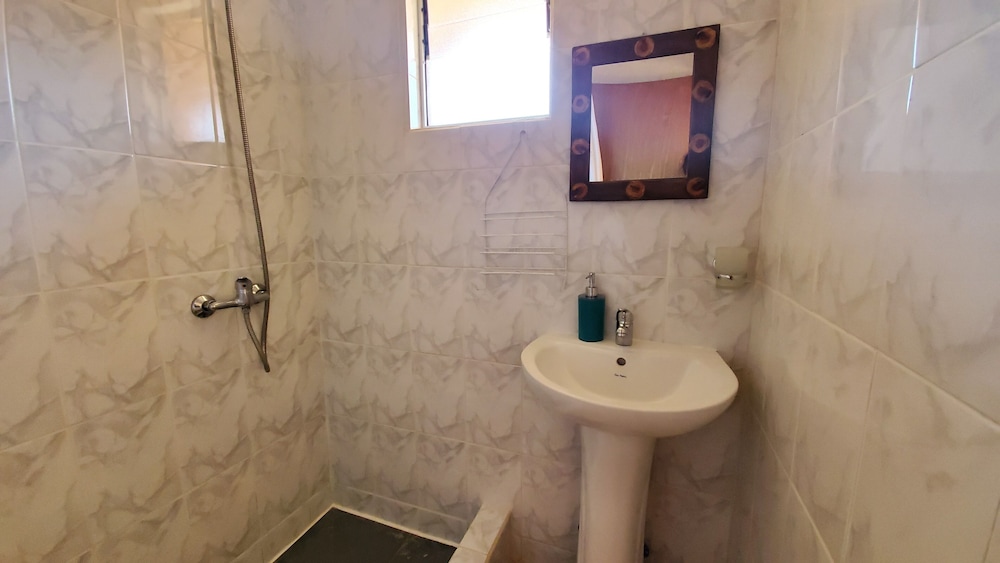 Single Room, 1 Twin Bed photo 3