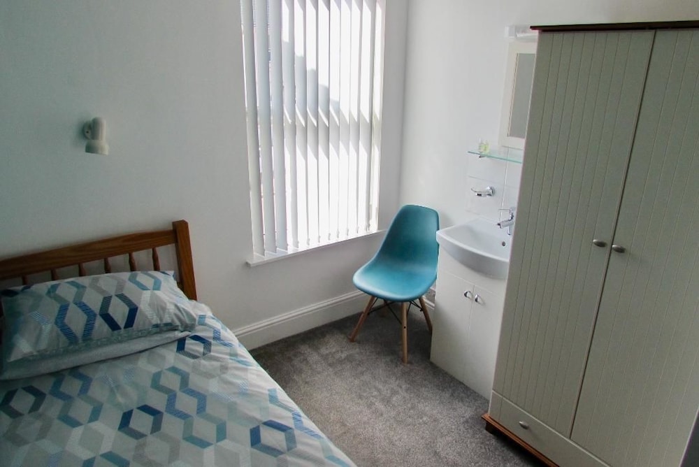 Economy Single Room, Private Bathroom (External Bathroom) photo 2