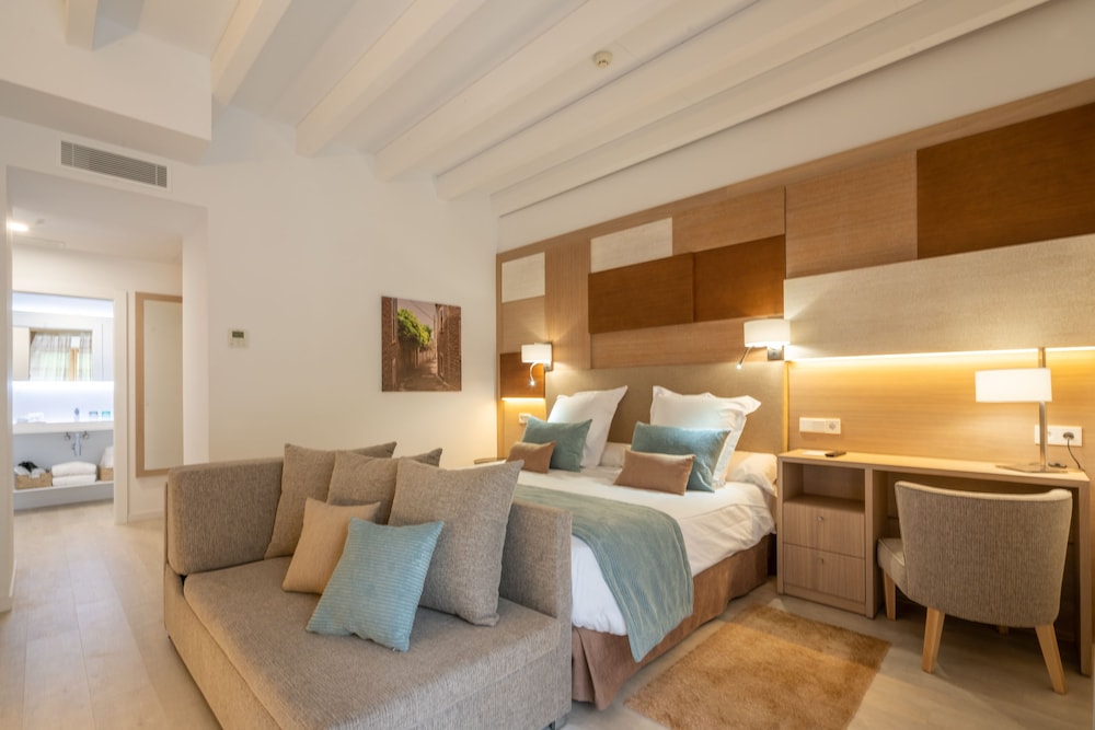 Junior Suite, City View - Photo 7