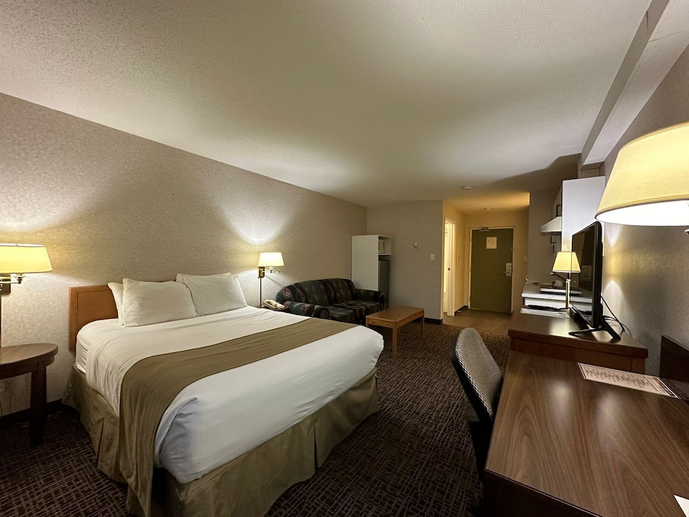 Room, 1 Queen Bed, Kitchenette photo 3