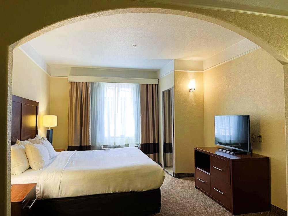 Suite, Non Smoking - Photo 3