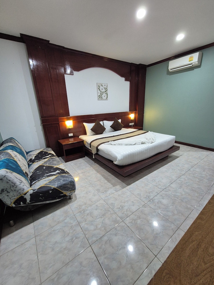 Superior Double Room without Balcony and without Window