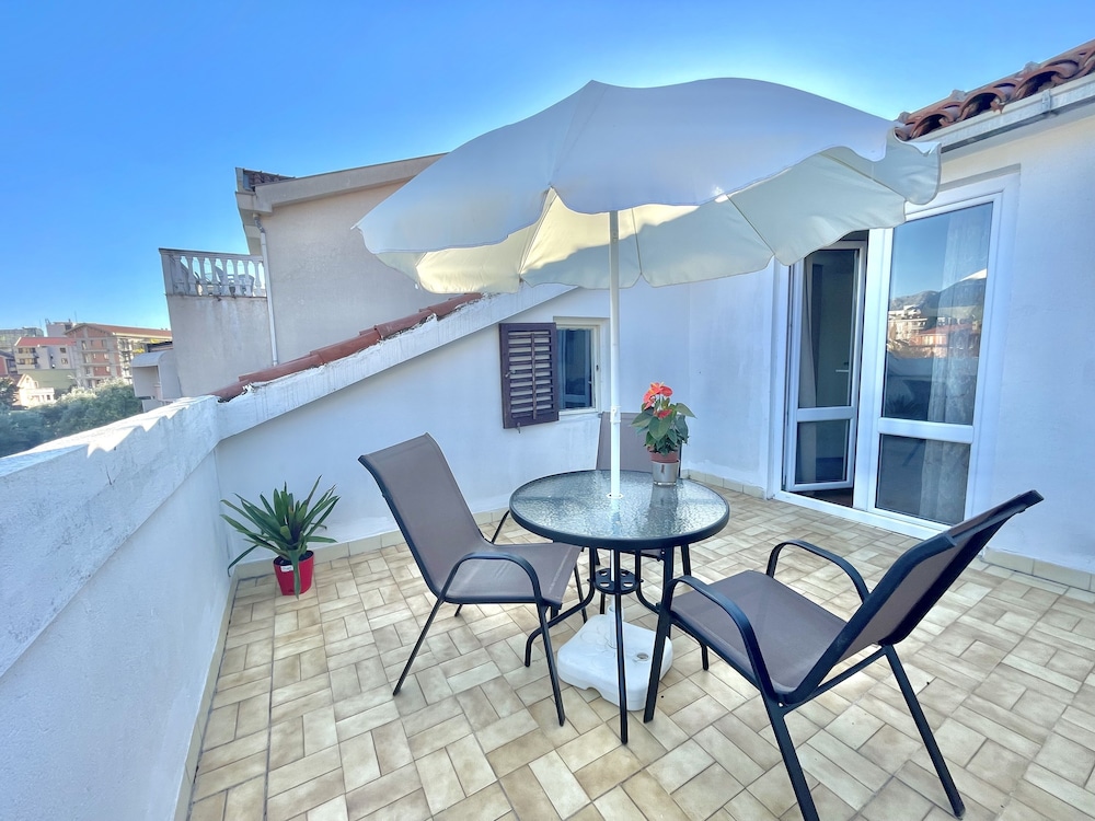 Romantic Apartment - Photo 8