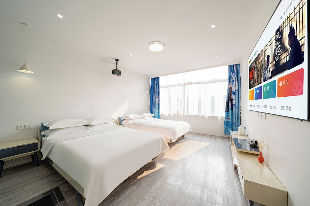 Basic Quadruple Room