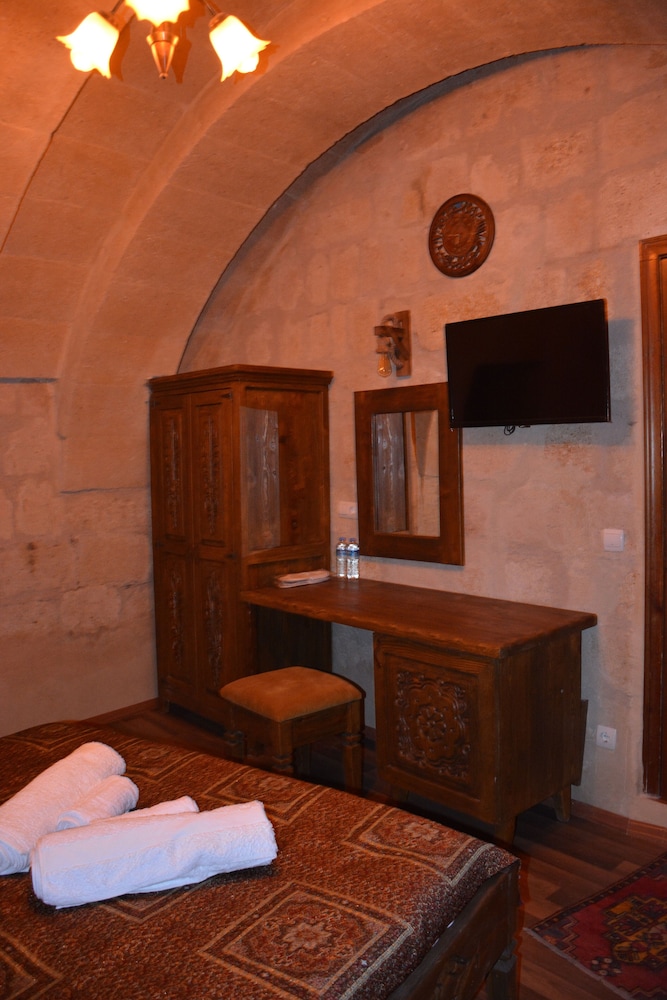 Honeymoon Double Room photo 3