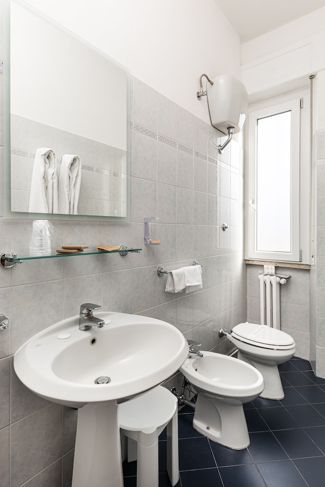Superior Room, City View - Photo 26