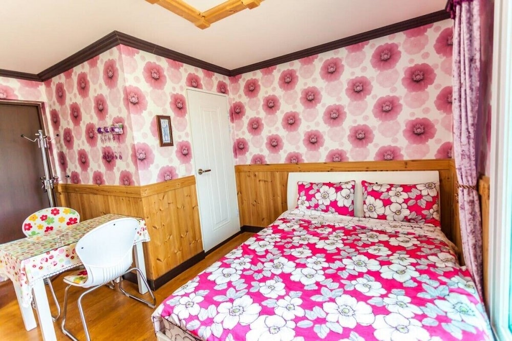 Double Room (Hyacinth) photo 1