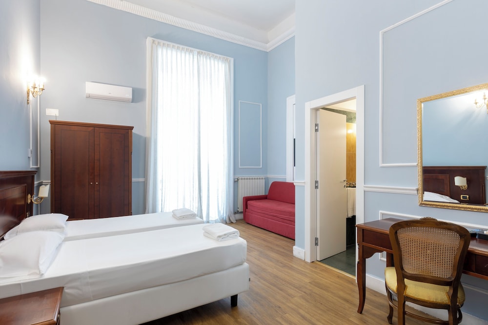 Deluxe Double or Twin Room, City View - Photo 3