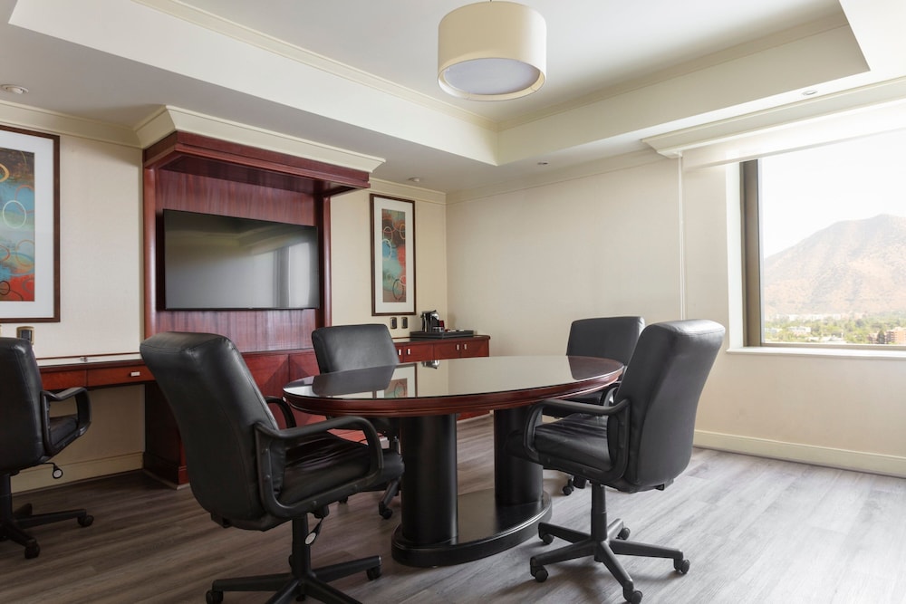 Executive Suite, 1 Bedroom, Executive Level - Photo 2