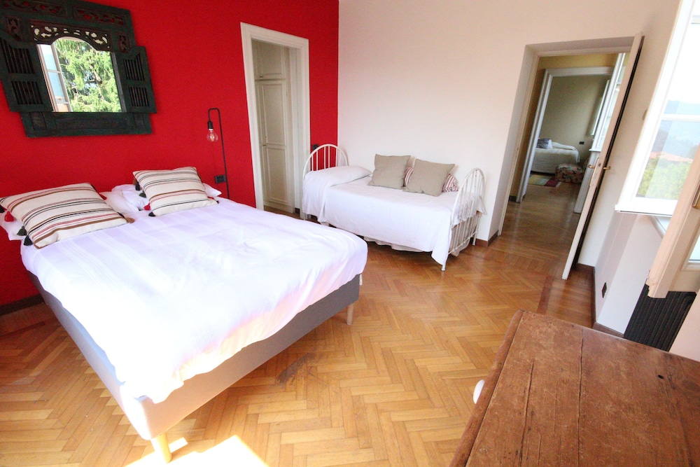 Luxury Villa, 5 Bedrooms, Lake View
