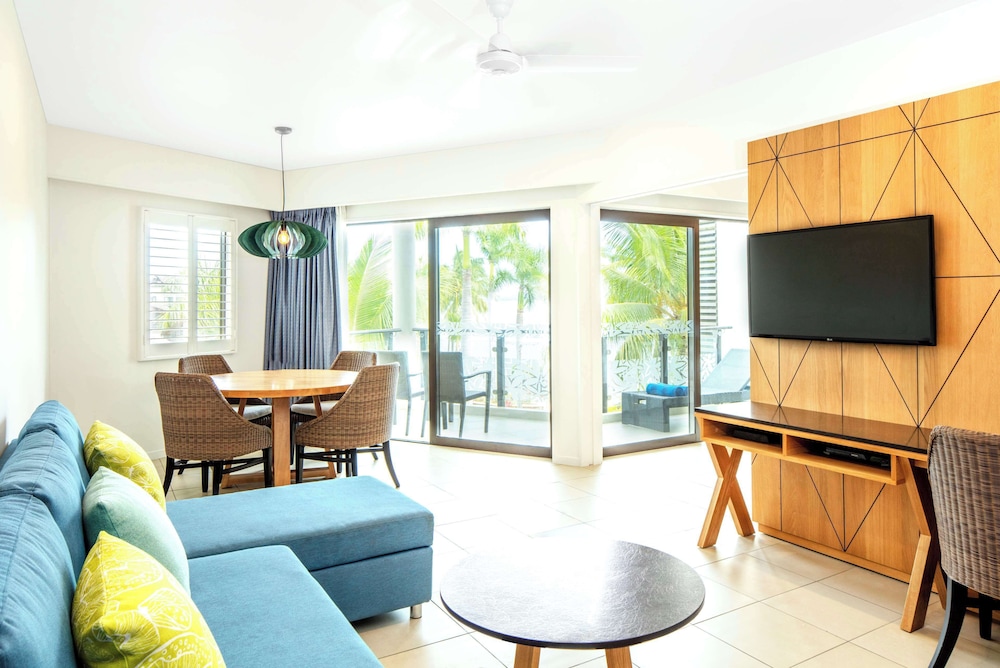 Suite, 1 Bedroom, Lagoon View - Photo 1