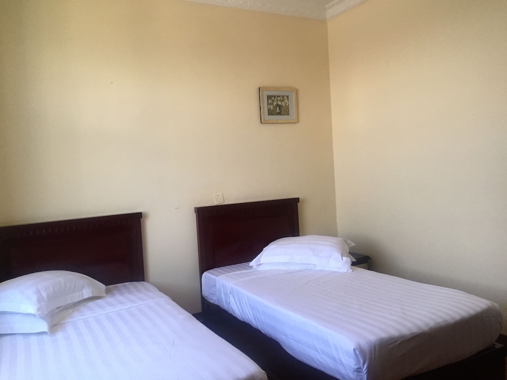 Standard Twin Room, Multiple Beds, Smoking, City View