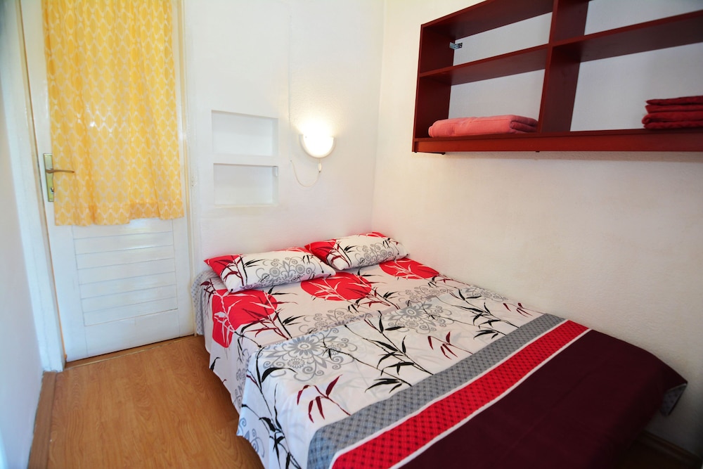 Apartment photo 1