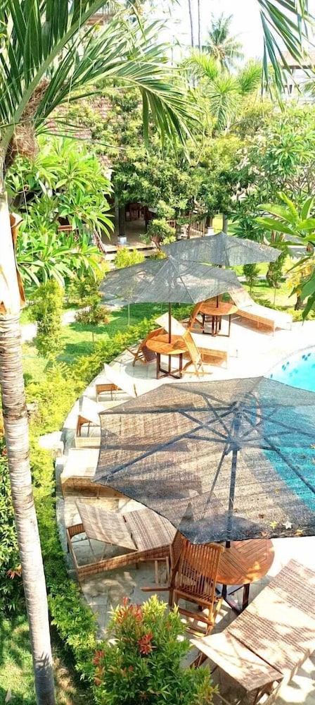 Standard Twin Room, 2 Twin Beds, Pool View photo 3