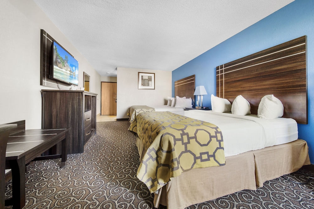 Room, 2 Queen Beds, Accessible, Non Smoking - Photo 9
