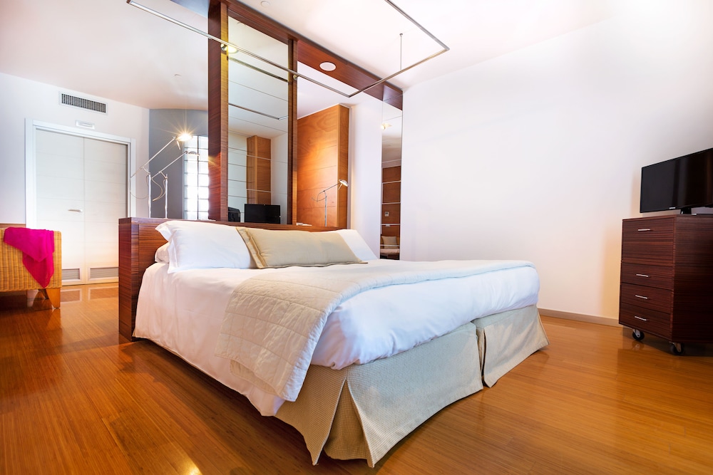Superior Double or Twin Room, 1 Double Bed, Partial Sea View - Photo 3