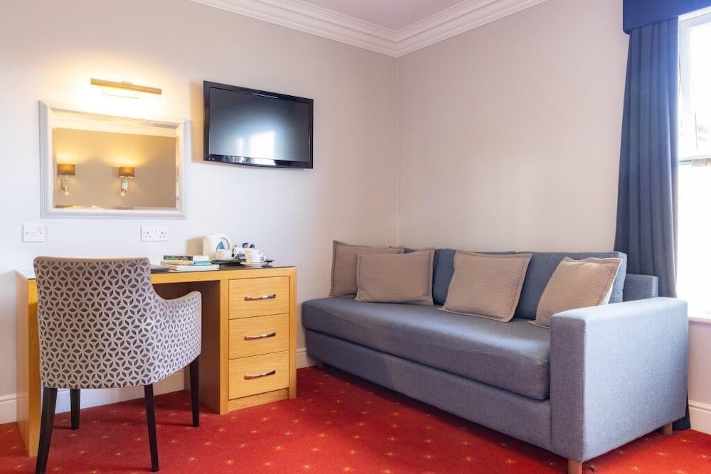 Standard Room, Multiple Beds photo 3