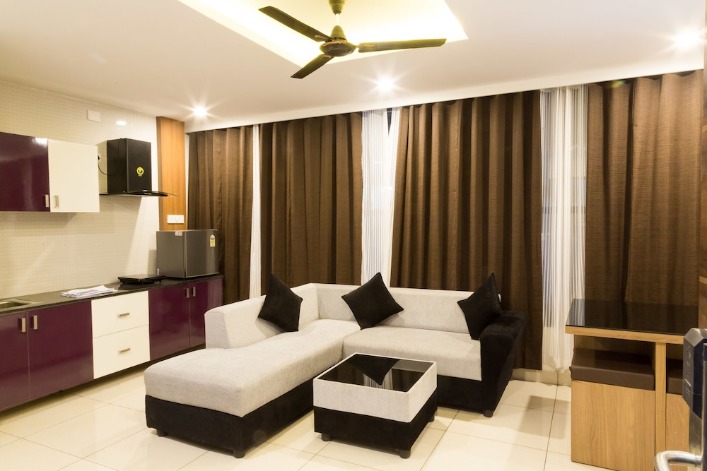 Luxury Studio Suite photo 2