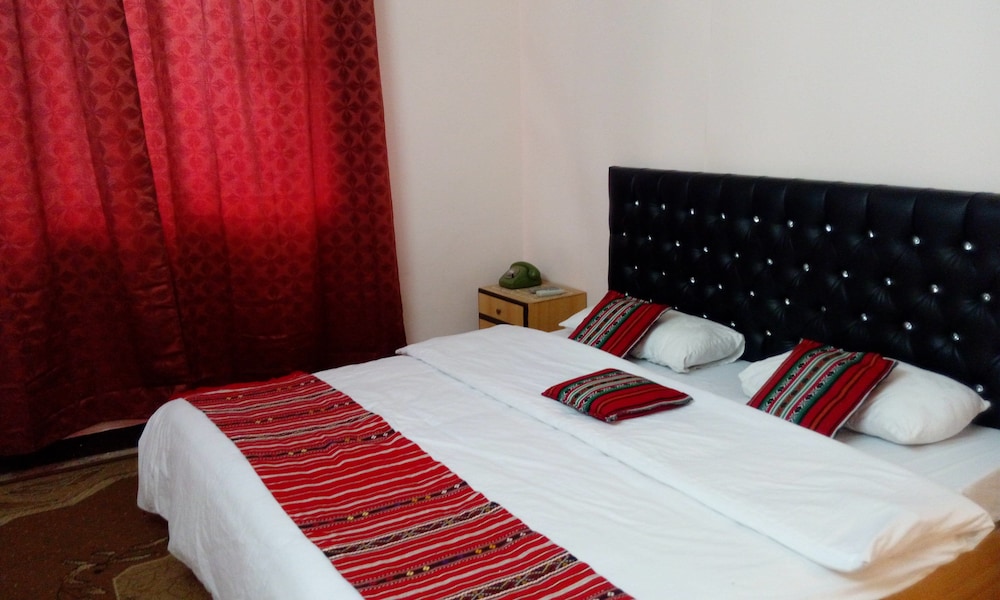 Double Room (air-conditioned)