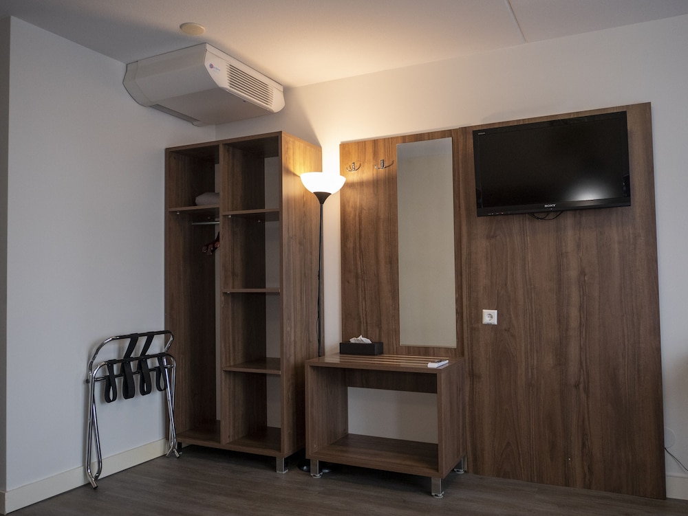 Comfort Twin Room photo 3