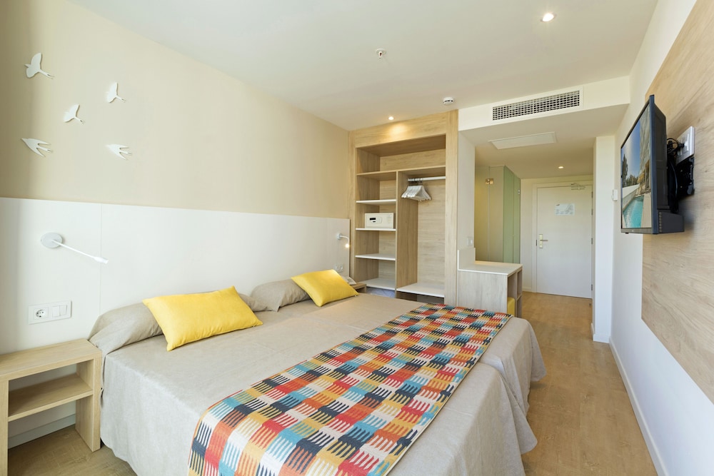 Double Room, Balcony (2 adults) - Photo 6