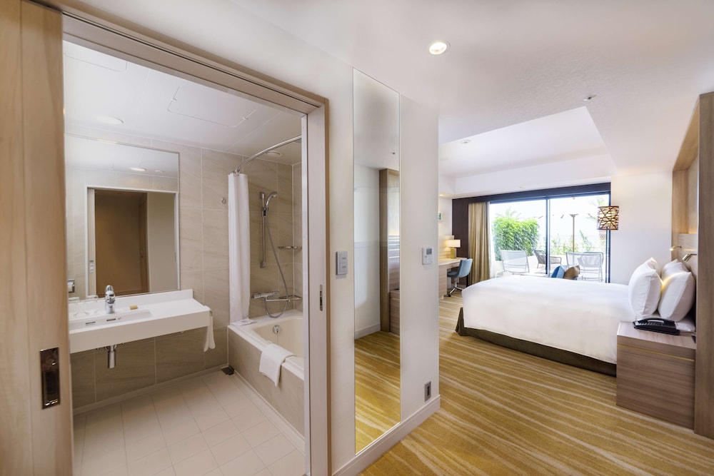 KING ACCESSIBLE ROOM photo 3