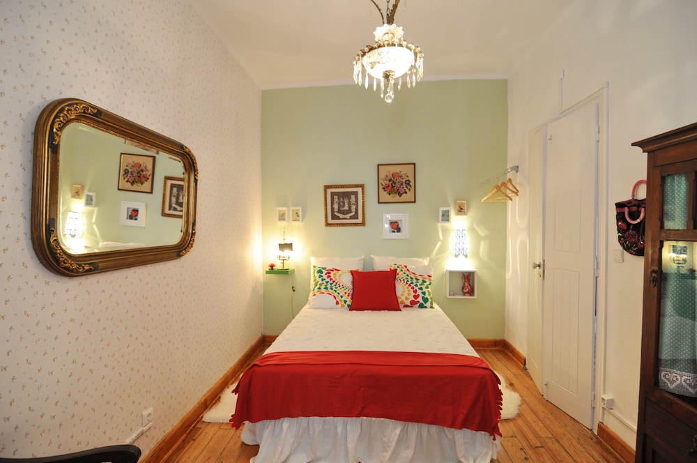 House, 2 Bedrooms