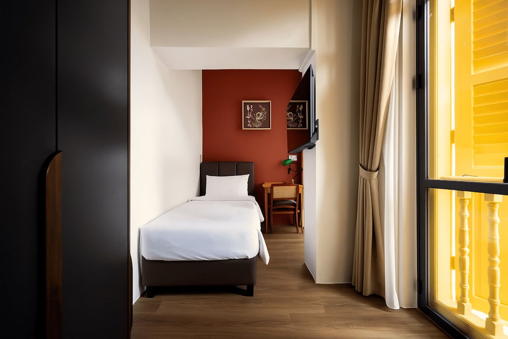 Deluxe Room, 1 Twin Bed photo 2
