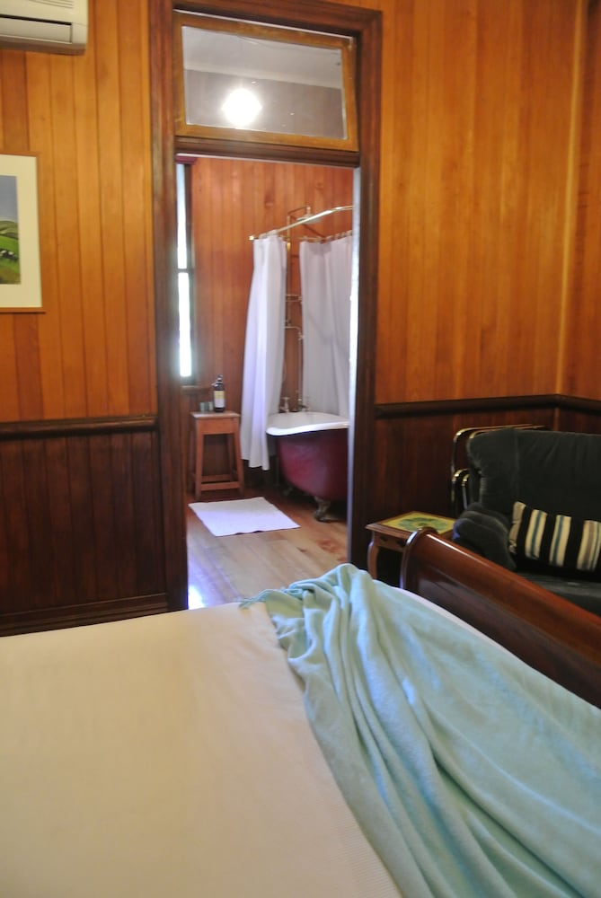Standard Room, Non Smoking, Bathtub (Lionel Suite With  Dinner) photo 2