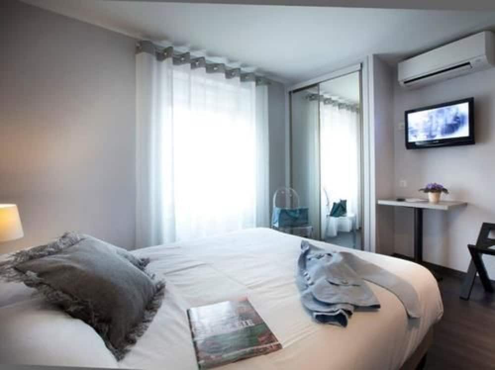 Standard Double Room, 1 Double Bed, Non Smoking - Photo 1