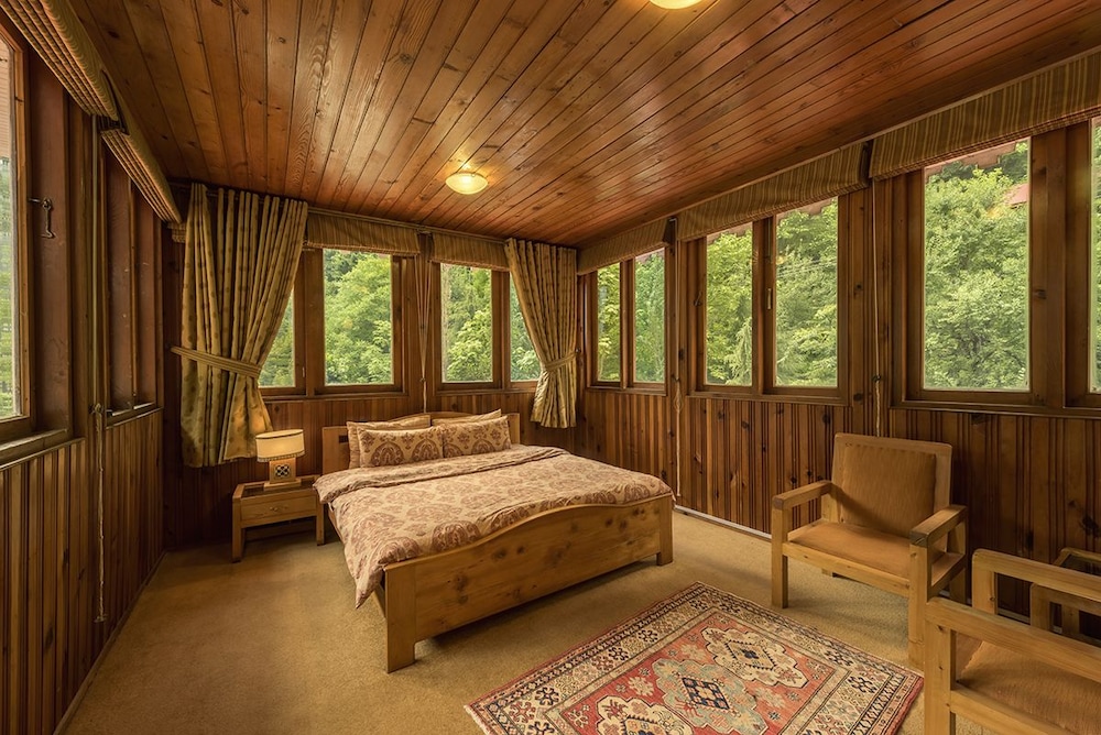 Luxury Double or Twin Room photo 2