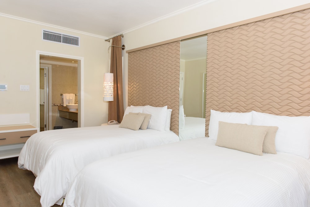 Deluxe Room, Garden View photo 2