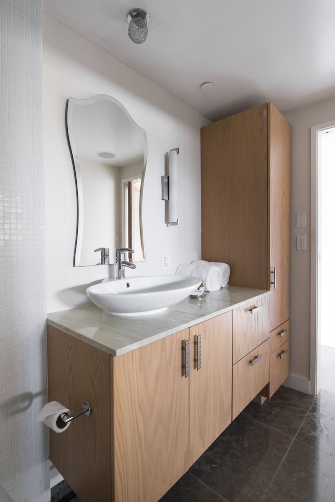 Luxury-Prime-2BR-Condo On Ocean Drive, Billede 8