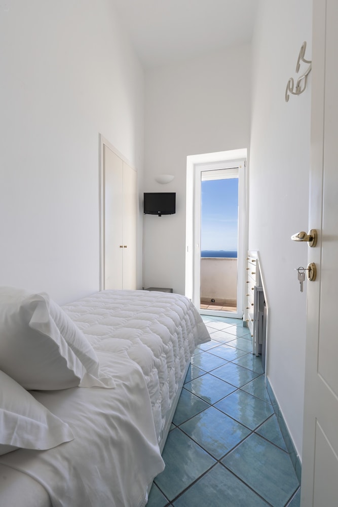 Basic Single Room