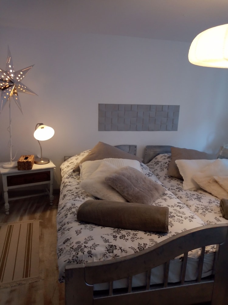 City Apartment, 3 Twin Beds, Non Smoking photo 1