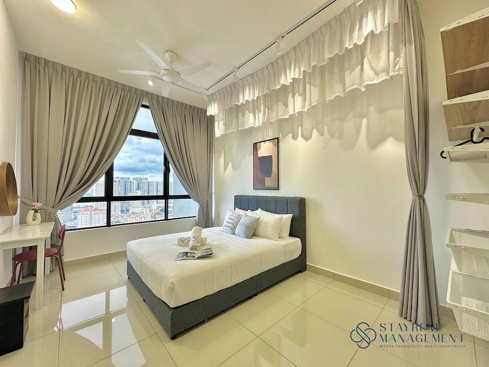 Comfort Apartment, 3 Bedrooms, Non Smoking, City View