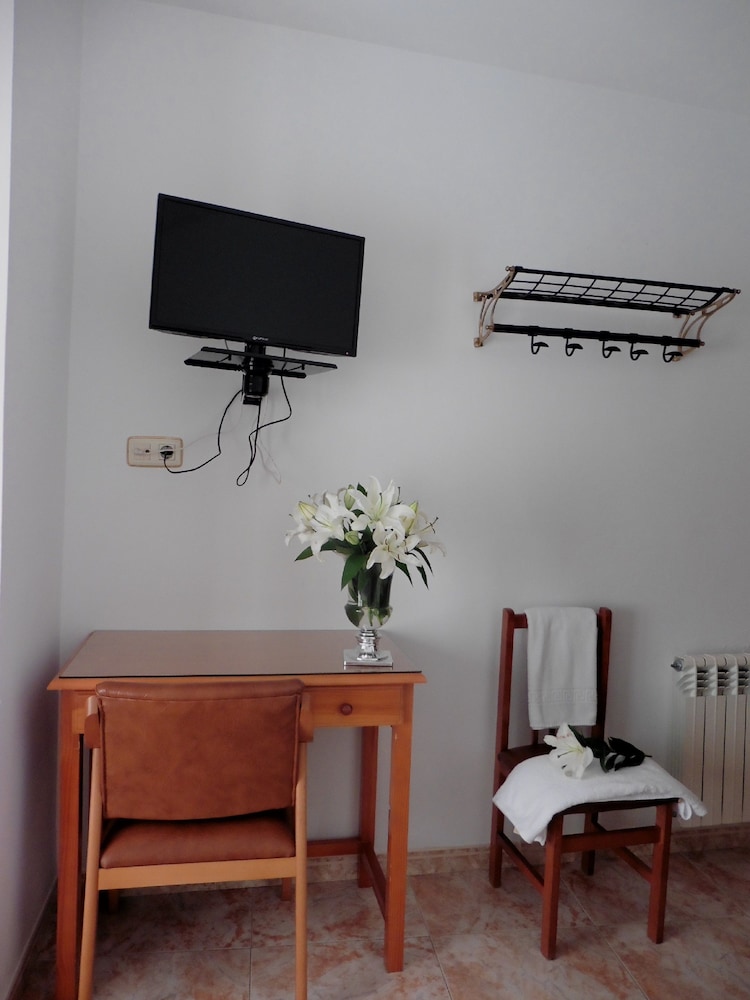Double or Twin Room photo 2